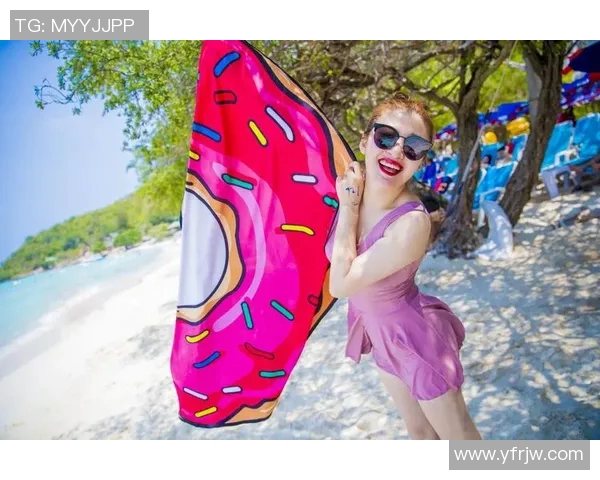 比基尼潮流的演变与现代女性时尚的融合探索