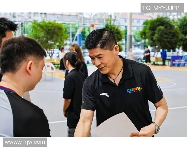 全国锦标赛回顾:武汉篮球队在比赛经验上的突出表现与启示 全国锦标赛回顾:武汉篮球队在比赛经验上的突出表现与启示